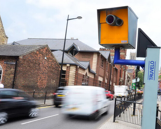 Как работает автофиксация нарушений ПДД в Европе