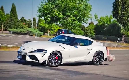 Як Toyota Supra пройшла «лосиний» тест? ВІДЕО