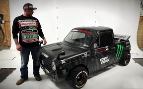 Как у Кена Блока! Honda N600 «прокачали» по типу Hoonitruck. ВИДЕО