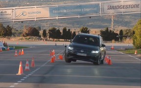 Как Volkswagen Tiguan прошел «лосиный» тест? ВИДЕО