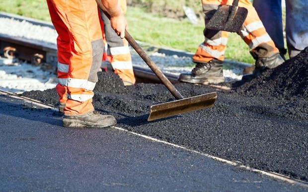 Хай-так: в Украине попытаются строить дороги из шлака