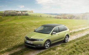 Хэтчбек Skoda Rapid превратили в кроссовер