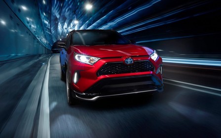 Добре пішов! Продажі Toyota RAV4 перевалили за 10 мільйонів