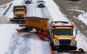 «Киевавтодор» грозит эвакуировать автомобили, мешающие уборке снега