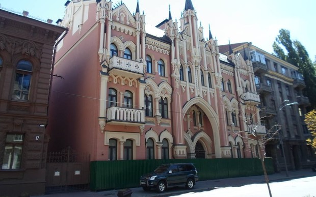 Киевские памятники архитектуры получат паспорта