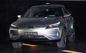 Китайцы работают над конкурентом Tesla Model X