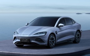 Китайський електромобіль вийшов до фіналу The Car of the Year 2024. А де ж «місцеві»?