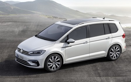 Компактвэн Volkswagen Touran получил спорт-пакет