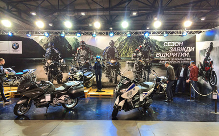 Компания BMW Motorrad на выставке «Мотобайк 2015» представила семь новинок