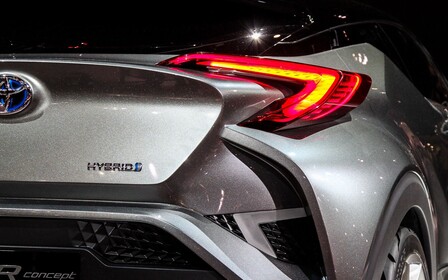Концептуальный кроссовер Toyota C-HR пойдет в серию