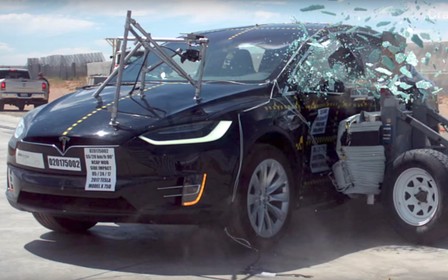 Краш-тест: Tesla Model X оказался самым безопасным автомобилем в классе