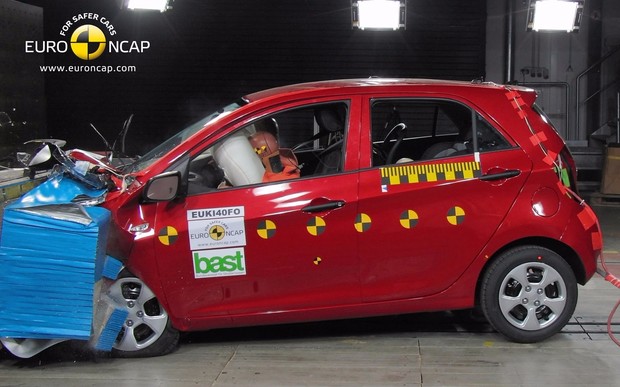 Краш-тесты: Kia Rio и Kia Picanto схлопотали «тройки» от EuroNCAP 