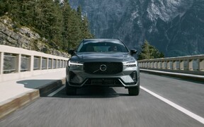 Кросовер Volvo XC60 оновився! Коли чекати в Україні?