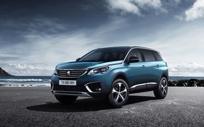 Кроссовер Peugeot 5008 не дождался Парижского автосалона