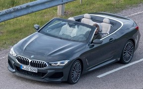 Крышу сносит: кабриолет BMW 8-Series нового поколения вышел на тесты