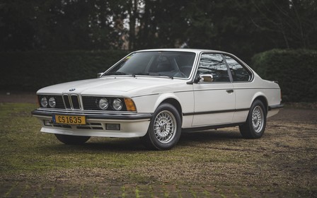 Купе BMW першого «Джеймса Бонда» пішло з молотка. Скільки дали?