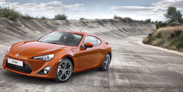 Купе Toyota GT86 стало «бюджетным авто для знаменитостей» в новом Top Gear