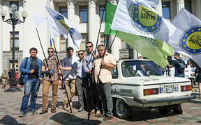 Легалізація авто на іноземній реєстрації: Нові проблеми  