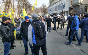 Легалізація нерозмитнених авто: Активісти знову готують акцію