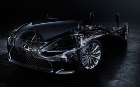 Lexus LS нового поколения покажут в январе
