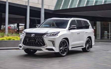 Lexus LX — еще и «шестисотый»? Японцы готовят обновление флагмана