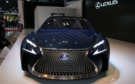 Lexus показал, как может выглядеть следующий LS
