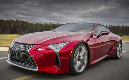 Lexus представил новое спорткупе LC 500