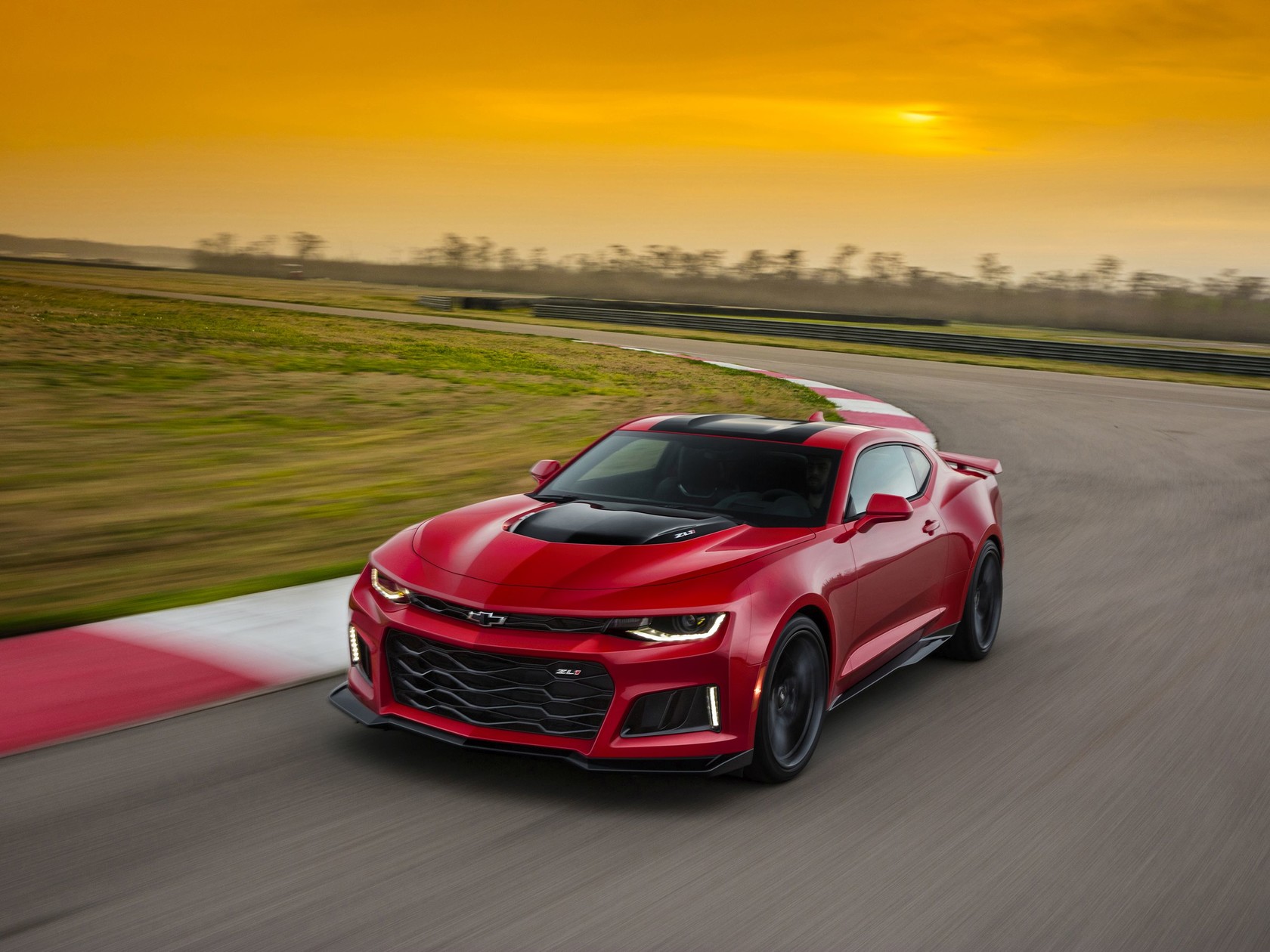 AUTO.RIA – Маслкар Chevrolet Camaro ZL1 получит новый десятиступенчатый  автомат