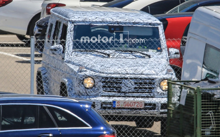 Mercedes-Benz G-Class нового поколения вышел на тесты