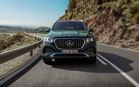 Mercedes-Benz GLE пережив велике оновлення: Hyperscreen, нові мотори та ще 3000 змін