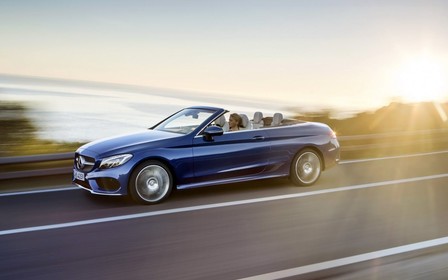 Mercedes представил открытую версию нового C-Class