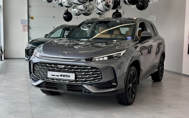 MG HS: динаміка, комфорт і технології