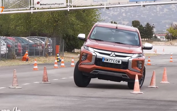 Mitsubishi L200 провалив «лосиний тест». Наскільки все погано?