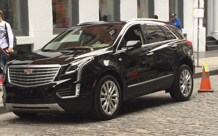 На улицах Нью-Йорка засветился Cadillac XT5