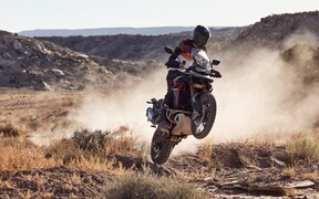 На власних двох швидше! Які нові мотоцикли краще купують у 2024 році?