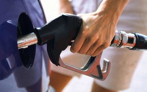 Налоговики «накрыли» сеть АЗС, которые продавали разбавленный бензин