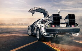 Назад в производство: Продажи DeLorean DMC-12 возобновляются