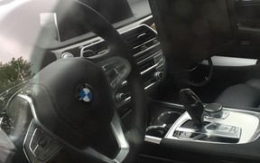 Не секрет: Первые фото интерьера новой BMW 5-Series 