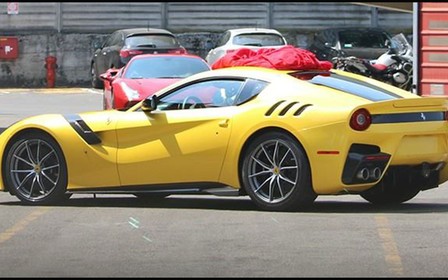 Новая Ferrari F12 Speciale замечена на заводе в Маранелло