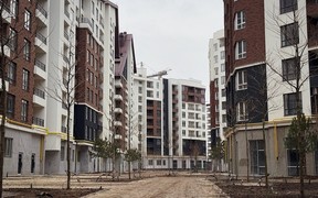 Новий променад у ЖК Синергія Сіті зазеленіє та заквітне вже цієї весни