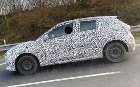 Новую Skoda Fabia сфотографировали во время дорожных тестов