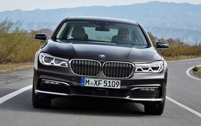 Новый BMW 7 Серии получил двухлитровый турбомотор