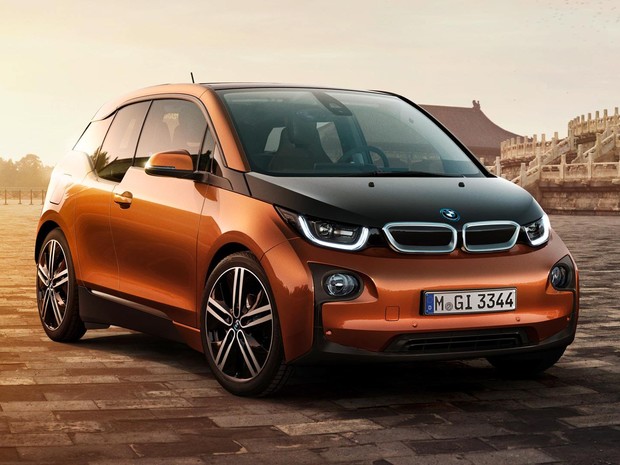 Новый BMW i3 уедет дальше