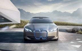 Новый BMW i4. Каким он будет?