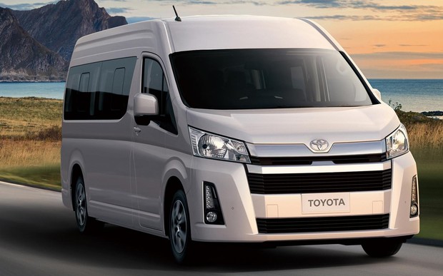 Новый «бус» Toyota Hiace представили официально