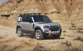 Новий Land Rover Defender отримав цінник в гривні