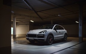 Новый Porsche Cayenne GTS получил V8. Даст жару?