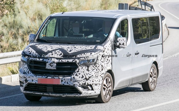 Новый Renault Trafic: другая внешность и гибридная установка. Что еще?