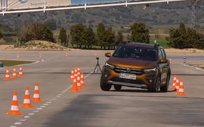 Новий Sandero Stepway ледве пройшов «Лосиний тест». ВІДЕО