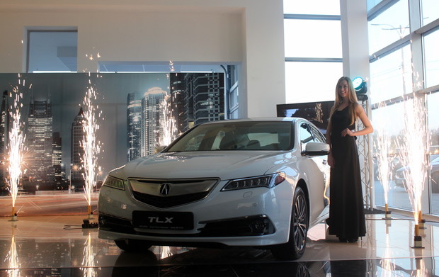 Новый седан Acura TLX приехал в Украину 